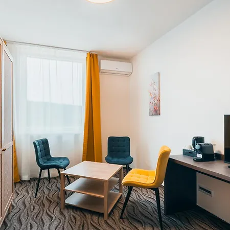 Mauricius Hotel *